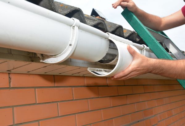 Cost of Gutter Maintenance in San Francisco