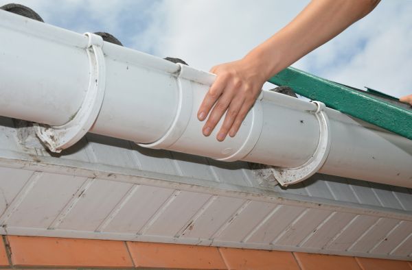 Cost of Barn Gutter Installation in San Francisco