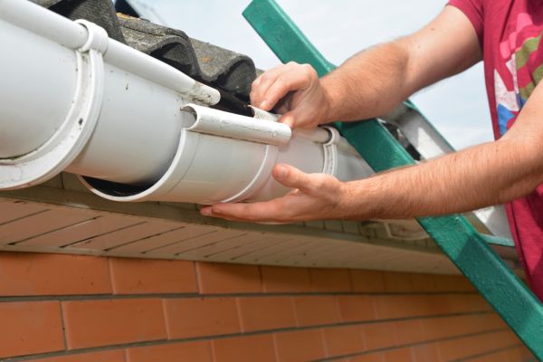 Cost of Large Gutter Repair in San Francisco